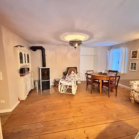 Forsthaus Bergfrieden Am Kloster Sankt Marienthal *